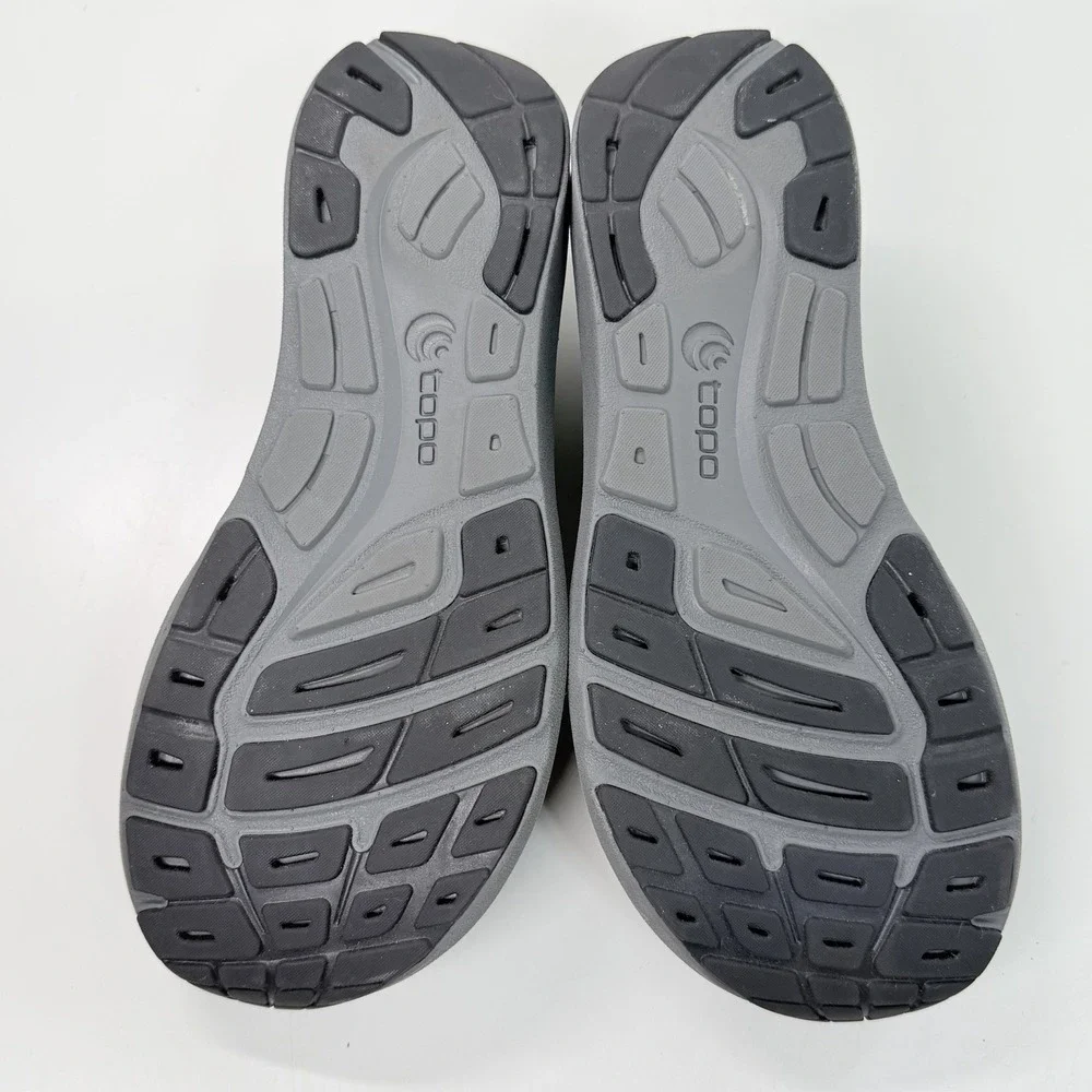 Topo Athletics ST-5 Black Gray Athletic Running Sneakers Men's Size 8.5